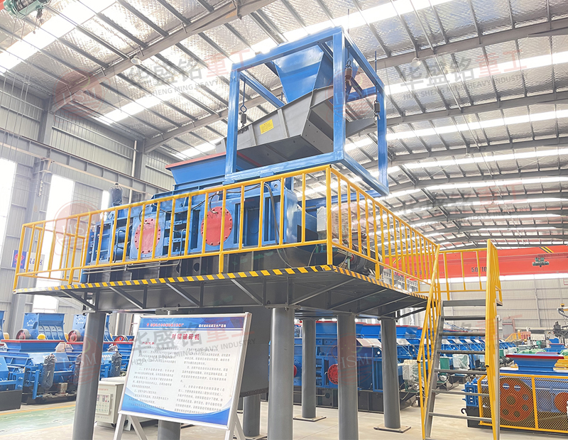 時產300噸雙輥制砂機怎么樣？石灰石制砂用什么設備？